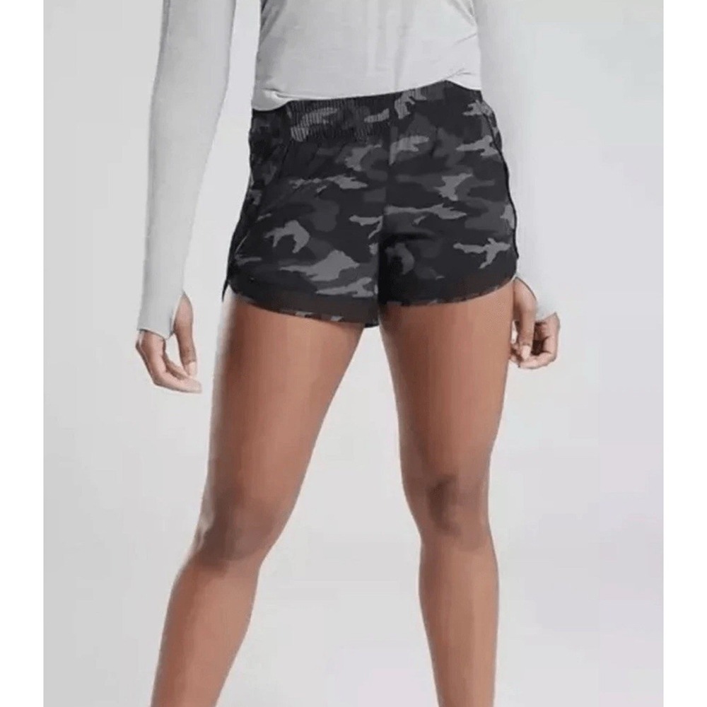 Athleta Printed Mesh Racer Run Short 4" Black Grey Camo Womens Size Small